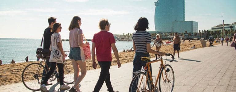 10 Reasons to Fall In Love with Barcelona